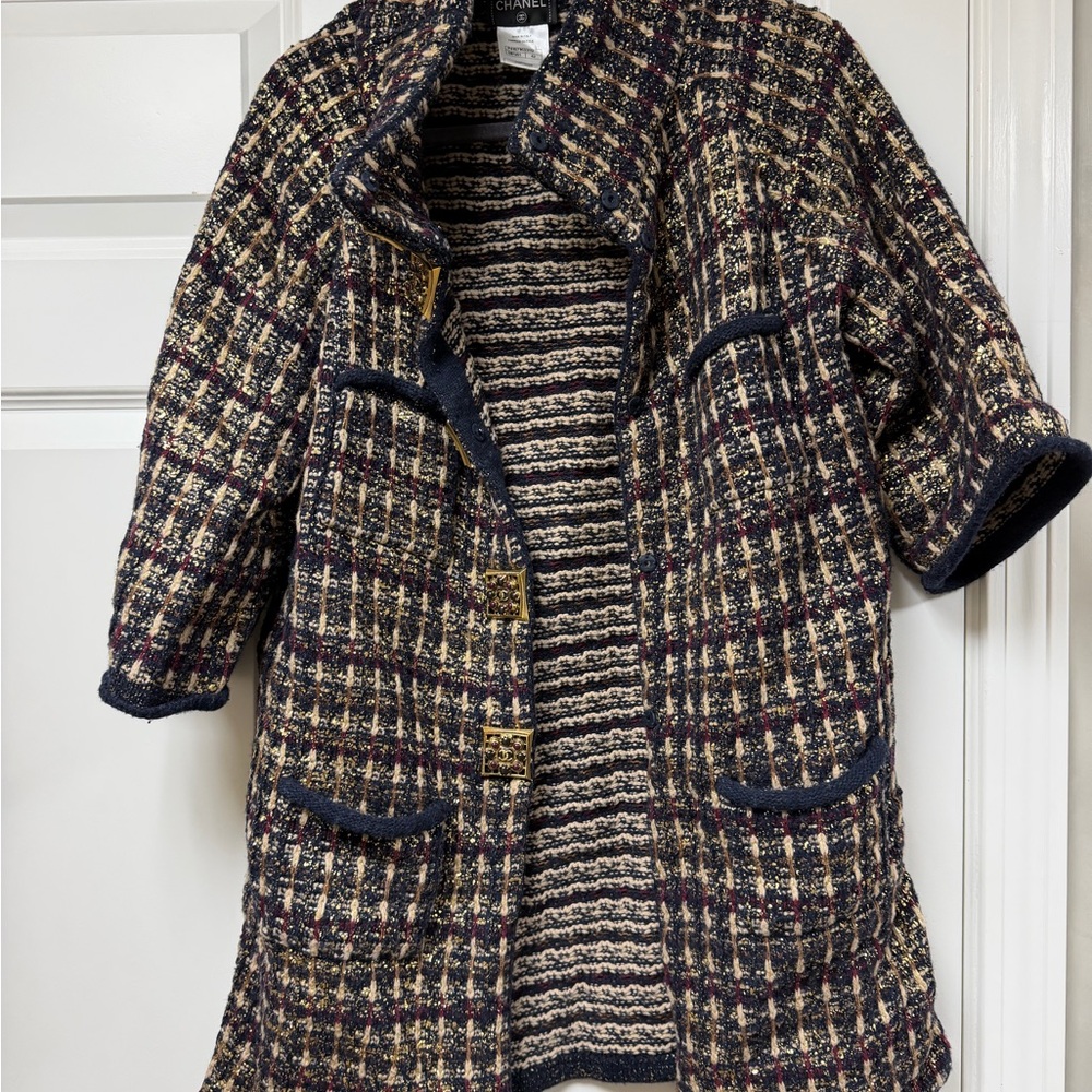 CHANEL Navy and Cream Tweed Blazer